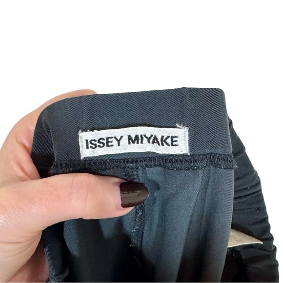 Issey Miyake Vintage 90s Nylon Pull On Pants in Black - Picture 4 of 6